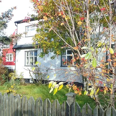 Bed & Breakfast Bed And Books Reykjavik