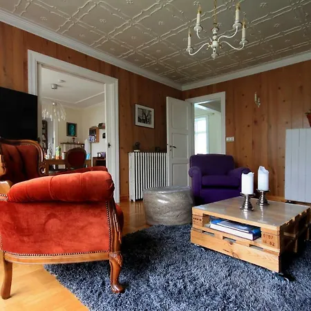 Bed And Books Bed & Breakfast Reykjavik