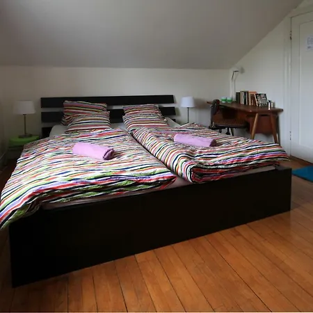 Bed And Books Bed & Breakfast